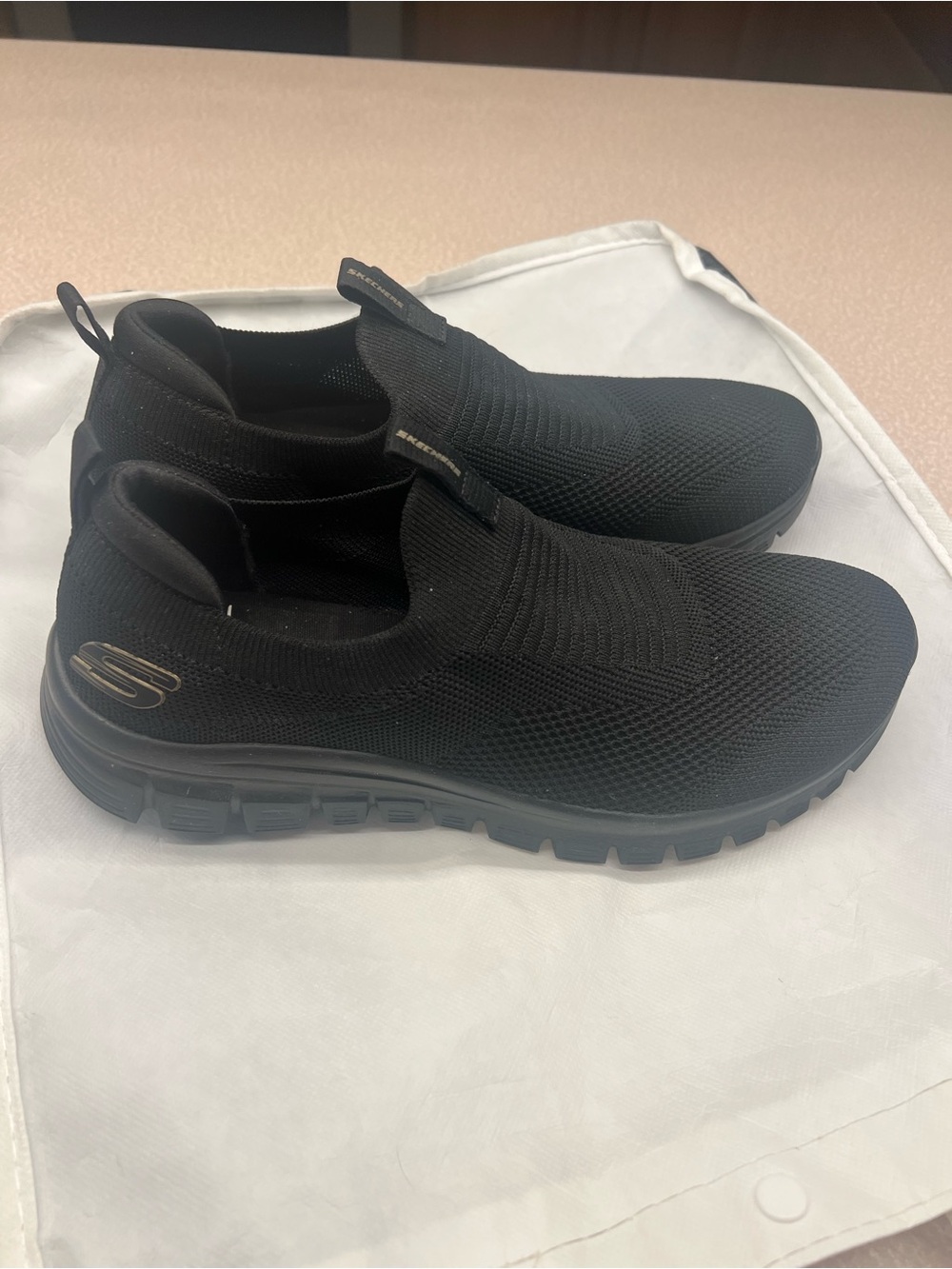 NWOT Skechers Women's Black Slip-On Knit Walking Sneakers